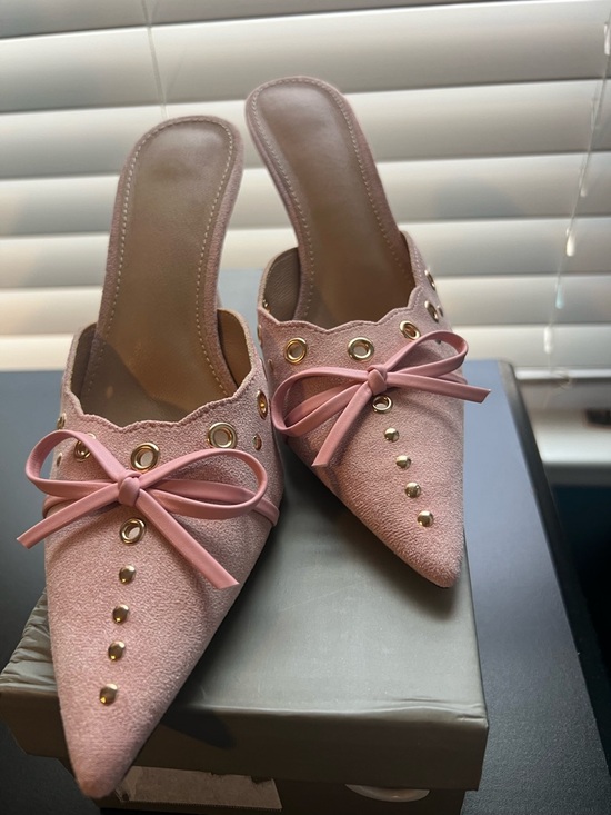 Unk Shoes - Unk Pink Pointed-Toe Bow Mules with Gold Studs